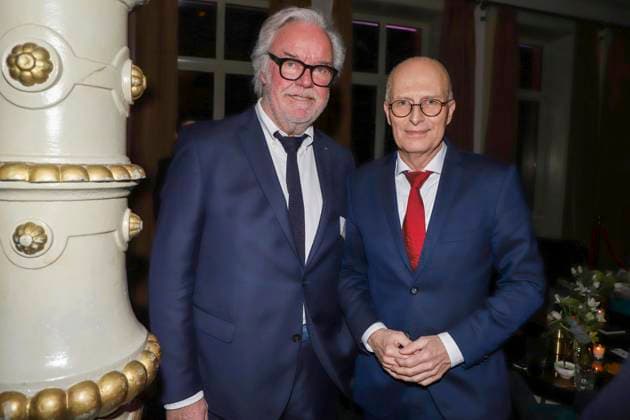 abb Klaus Schuemann with Hamburgs first mayor Dr. Peter Tschentscher SPD , guest at the 31 Blankeneser New Years Reception at Hotel Suellberg on 08 01 2026 in Hamburg Hamburg Germany