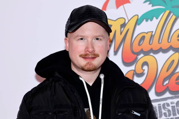 Singer Art Garfunkel Jr at the premiere of the Mallorca musical Malle Ole das Musical, das ballert at the Theater am Marientor Duisburg, 08 01 2026 NRW Germany Copyright: xChristophxHardtx