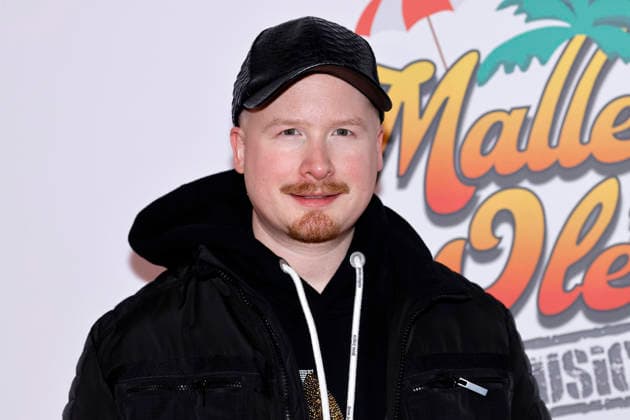 Singer Art Garfunkel Jr at the premiere of the Mallorca musical Malle Ole das Musical, das ballert at the Theater am Marientor Duisburg, 08 01 2026 NRW Germany Copyright: xChristophxHardtx