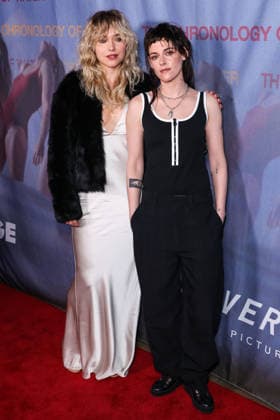 Los Angeles Premiere Of The Forge s The Chronology Of Water HISTORIC FILIPINOTOWN, LOS ANGELES, CALIFORNIA, USA - JANUARY 08: English actress Imogen Poots and American actress and director Kristen Stewart wearing Chanel arrive at the Los Angeles Premiere Of The Forge s The Chronology Of Water held at 2220 Arts + Archives on January 8, 2026 in Historic Filipinotown, Los Angeles, California, United States., Credit:Xavier Collin Avalon United States, California, Los Angeles, 2220 Arts + Archives Copyright: xXavierxCollinx xAvalonx 1064499260