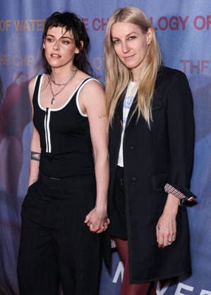 Los Angeles Premiere Of The Forge s The Chronology Of Water HISTORIC FILIPINOTOWN, LOS ANGELES, CALIFORNIA, USA - JANUARY 08: American actress and director Kristen Stewart wearing Chanel and wife American screenwriter, producer, and actress Dylan Meyer arrive at the Los Angeles Premiere Of The Forge s The Chronology Of Water held at 2220 Arts + Archives on January 8, 2026 in Historic Filipinotown, Los Angeles, California, United States., Credit:Xavier Collin Avalon United States, California, Los Angeles, 2220 Arts + Archives Copyright: xXavierxCollinx xAvalonx 1064500138