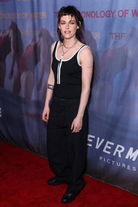 Los Angeles Premiere Of The Forge s The Chronology Of Water HISTORIC FILIPINOTOWN, LOS ANGELES, CALIFORNIA, USA - JANUARY 08: American actress and director Kristen Stewart wearing Chanel arrives at the Los Angeles Premiere Of The Forge s The Chronology Of Water held at 2220 Arts + Archives on January 8, 2026 in Historic Filipinotown, Los Angeles, California, United States., Credit:Xavier Collin Avalon United States, California, Los Angeles, 2220 Arts + Archives Copyright: xXavierxCollinx xAvalonx 1064500869