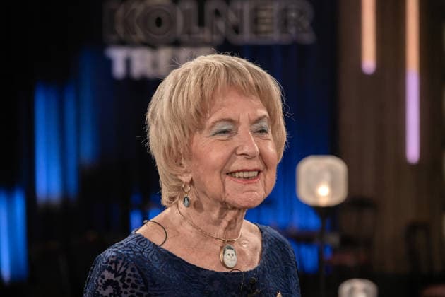 Kölner Treff on January 09, 2026 In the picture the chairwoman of the World Cat Federation CCF Anneliese Hackmann The hosts Susan Link and Micky Beisenherz interview their guests in their own way with exciting results Cologne North Rhine-Westphalia Germany