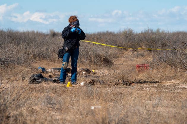 January 9, 2026: CIUDAD JUoÂREZ, Chihuahua, Mexico Ã¢â‚¬ January 9, 2025..Forensic experts process the scene where two bodies in an advanced state of decomposition were found after an anonymous report. - ZUMAp241 20260109_zip_p241_015 Copyright: xDavidxPeinadox