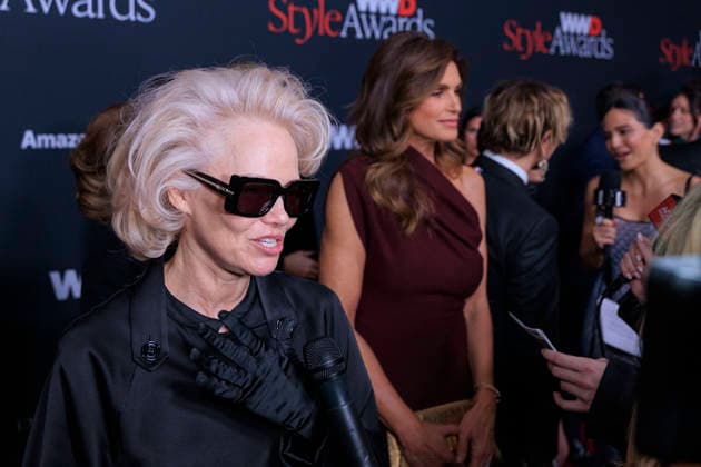 January 9, 2026, Santa Monica, California, USA: (L) Pamela Anderson is interviewed, Cindy Crawford in the background at the 2026 Annual WWD Style Awards on Friday January 9, 2026 at the Regent Hotel in Santa Monica, California. JAVIER ROJAS PI Santa Monica USA - ZUMAp124 20260109_zaa_p124_044 Copyright: xJavierxRojasx