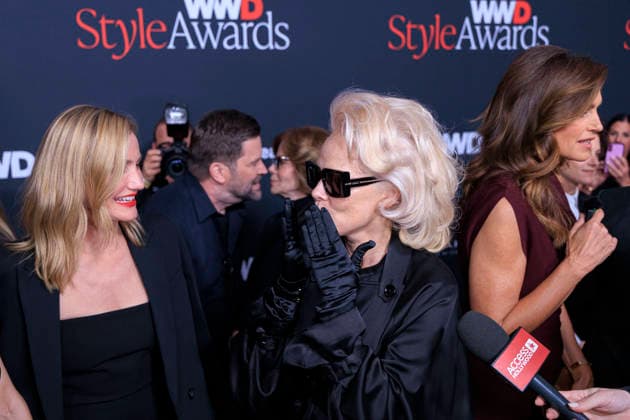 January 9, 2026, Santa Monica, California, USA: Cameron Diaz chats with Pamela Anderson as Cindy Crawford is interviewed in the back at the 2026 Annual WWD Style Awards on Friday January 9, 2026 at the Regent Hotel in Santa Monica, California. JAVIER ROJAS PI Santa Monica USA - ZUMAp124 20260109_zaa_p124_047 Copyright: xJavierxRojasx