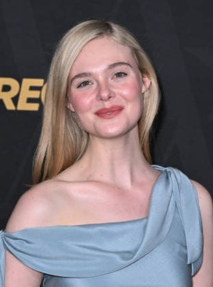 2026 Astra Film Awards Elle Fanning arriving to the 2026 Astra Film Awards held at the Sofitel Los Angeles at Beverly Hills on January 9, 2026 in Los Angeles, Ca. Los Angeles Sofitel Los Angeles at Beverly Hills California USA Copyright: xStarbuck xAFF-USA.COMx