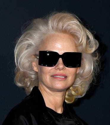 2026 WWD Style Awards Pamela Anderson arriving to the 2026 Women™s Wear Daily WWD Style Awards held at the Regent Santa Monica Beach on January 9, 2026 in Santa Monica, Ca. Santa Monica Regent Santa Monica Beach California USA Copyright: xTammiexArroyox xAFF-USA.comx