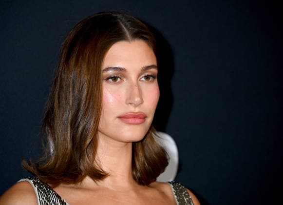 2026 WWD Style Awards Hailey Bieber arriving to the 2026 Women™s Wear Daily WWD Style Awards held at the Regent Santa Monica Beach on January 9, 2026 in Santa Monica, Ca. Santa Monica Regent Santa Monica Beach California USA Copyright: xTammiexArroyox xAFF-USA.comx