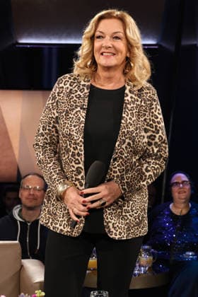 Bettina Tietjen hosts the NDR Talk Show on 9 1 2026, photo session before the broadcast in the 3 program of NDR television in the Hamburg Lokstedt television studio
