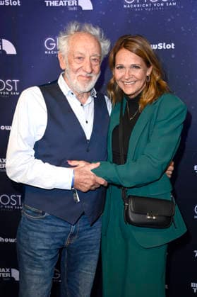 Dieter Hallervorden with wife Christiane Zander at the premiere of the musical Ghost Nachricht von Sam at the Stage Bluemax Theater at Potsdamer Platz Berlin, 09 01 2026 Foto:xN.xKubelkax xFuturexImagex ghost_6102