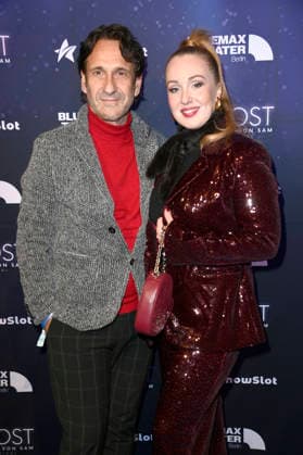 Falk Willy Wild with guest at the premiere of the musical Ghost Nachricht von Sam at the Stage Bluemax Theater at Potsdamer Platz Berlin, 09 01 2026 Foto:xN.xKubelkax xFuturexImagex ghost_6121