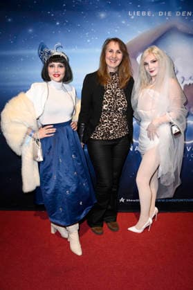 Pauline Stolze, Manuela Schikorsky and Uff at the premiere of the musical Ghost Nachricht von Sam at the Stage Bluemax Theater at Potsdamer Platz Berlin, 09 01 2026 Foto:xN.xKubelkax xFuturexImagex ghost_6137