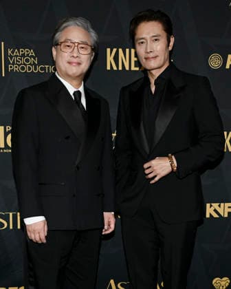 January 9, 2026, Beverly Hills, California, USA: South Korean filmmaker and former film critic PARK CHAN-WOOK and South Korean actor LEE BYUNG-HUN attend the 2026 Astra Film Awards 2026 Astra Film Awards presented by the Hollywood Creative Alliance. Beverly Hills USA - ZUMAb173 20260109_aap_b173_098 Copyright: xBillyxBennightx