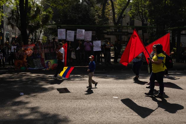 January 10, 2026, Mexico City, Mexico: Hundreds of people joined the March against Imperialism, from the Angel of Independence to Plaza Palestina Libre, following the capture of NICOLAS MADURO and his wife, CILIA FLORES, by US forces. Demonstrators expressed solidarity with the Venezuelan people. Mexico City Mexico - ZUMAl178 20260110_znp_l178_030 Copyright: xCristianxLeyvax