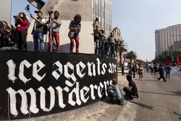 January 10, 2026, Mexico City, Mexico: Hundreds of people joined the March against Imperialism, from the Angel of Independence to Plaza Palestina Libre, following the capture of NICOLAS MADURO and his wife, CILIA FLORES, by US forces. Demonstrators expressed solidarity with the Venezuelan people. Mexico City Mexico - ZUMAl178 20260110_znp_l178_035 Copyright: xCristianxLeyvax