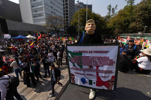 January 10, 2026, Mexico City, Mexico: Hundreds of people joined the March against Imperialism, from the Angel of Independence to Plaza Palestina Libre, following the capture of NICOLAS MADURO and his wife, CILIA FLORES, by US forces. Demonstrators expressed solidarity with the Venezuelan people. Mexico City Mexico - ZUMAl178 20260110_znp_l178_042 Copyright: xCristianxLeyvax