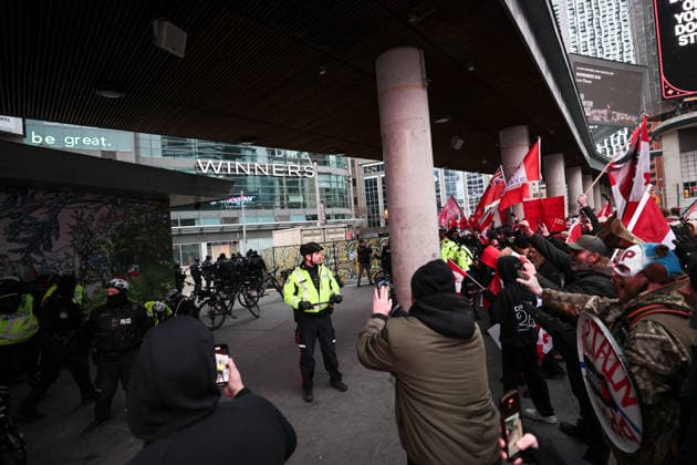 11 arrested at anti-immigration rally and counter-demonstration in Toronto TORONTO, CANADA - JANUARY 10 : Participants wave Canadian flags as they gather for Canada First rally in Toronto, Ontario on January 10, 2026. Canada First protestors and counter demonstrators gathered at Nathan Phillips Square and marched in downtown Toronto. Clashes broke out between police and protesters, eleven protesters arrested. Mert Alper Dervis Anadolu Ontario Canada. Editorial use only. Please get in touch for any other usage.  Copyright: x2026xAnadoluxMertxAlperxDervisx