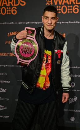 January 10, 2026, Madrid, Madrid, SPAIN: Content creators and guests pose on the black carpet during the third edition of the Army Awards, held on Saturday, January 10, at the Madrid Arena in Madrid. Known as the â€oeinternet anti-awards,†the ceremony honors the most viral moments, trends, and personalities from social media over the past year in a script-free gala hosted by Ceciarmy and Santiago Segura. In the imagen Sweet Flow Madrid SPAIN - ZUMAz108 20260110_znp_z108_147 Copyright: xRichardxZubelzux