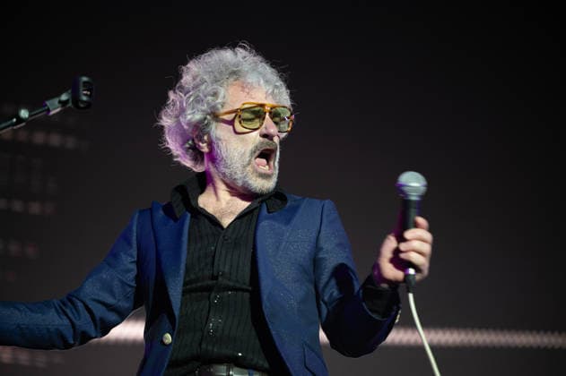 Leon Benavente Performs INVERFEST in Madrid, Spain - 10 Jan 2026 Abraham Boba, the singer from the band Leon Benavente performs during her performance festival INVERFEST at Circo Price. Madrid Spain Copyright: xAtilanoxGarciax xSOPAxImagesx photos01896