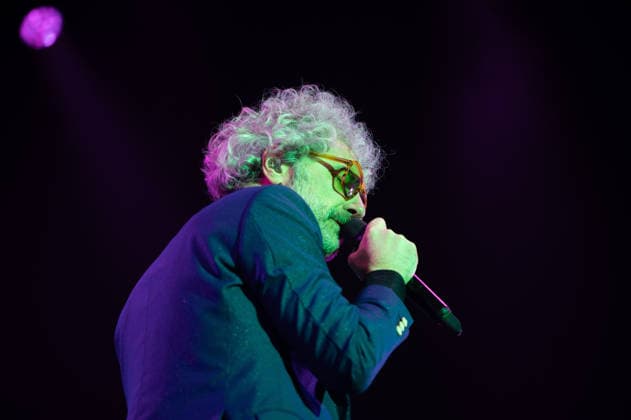 Leon Benavente Performs INVERFEST in Madrid, Spain - 10 Jan 2026 Abraham Boba, the singer from the band Leon Benavente performs during her performance festival INVERFEST at Circo Price. Madrid Spain Copyright: xAtilanoxGarciax xSOPAxImagesx photos01901