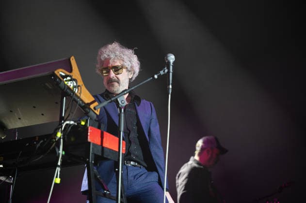 Leon Benavente Performs INVERFEST in Madrid, Spain - 10 Jan 2026 Abraham Boba, the singer from the band Leon Benavente performs during her performance festival INVERFEST at Circo Price. Madrid Spain Copyright: xAtilanoxGarciax xSOPAxImagesx photos01913
