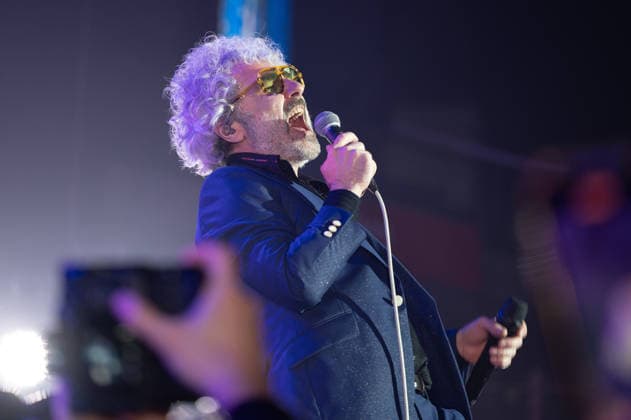 Leon Benavente Performs INVERFEST in Madrid, Spain - 10 Jan 2026 Abraham Boba, the singer from the band Leon Benavente performs during her performance festival INVERFEST at Circo Price. Madrid Spain Copyright: xAtilanoxGarciax xSOPAxImagesx photos01927