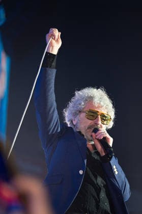 Leon Benavente Performs INVERFEST in Madrid, Spain - 10 Jan 2026 Abraham Boba, the singer from the band Leon Benavente performs during her performance festival INVERFEST at Circo Price. Madrid Spain Copyright: xAtilanoxGarciax xSOPAxImagesx photos01929