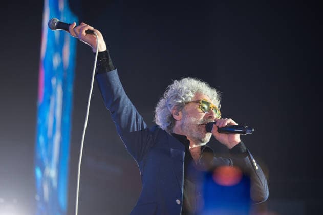 Leon Benavente Performs INVERFEST in Madrid, Spain - 10 Jan 2026 Abraham Boba, the singer from the band Leon Benavente performs during her performance festival INVERFEST at Circo Price. Madrid Spain Copyright: xAtilanoxGarciax xSOPAxImagesx photos01930