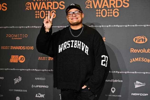 January 10, 2026, Madrid, Madrid, SPAIN: Content creators and guests pose on the black carpet during the third edition of the Army Awards, held on Saturday, January 10, at the Madrid Arena in Madrid. Known as the â€oeinternet anti-awards,†the ceremony honors the most viral moments, trends, and personalities from social media over the past year in a script-free gala hosted by Ceciarmy and Santiago Segura. In the image EloÂas Dosunmu Madrid SPAIN - ZUMAz108 20260110_znp_z108_173 Copyright: xRichardxZubelzux
