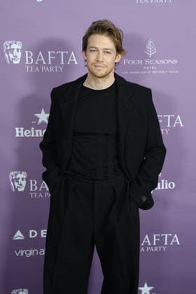 British actor Joe Alwyn poses on the red carpet at the BAFTA Tea Party in Los Angeles, USA, 10 January 2026. BAFTA Tea Party in Los Angeles !ACHTUNG: NUR REDAKTIONELLE NUTZUNG!  Copyright: xOctavioxGuzmanx AME4167 20260111-55019028012_1