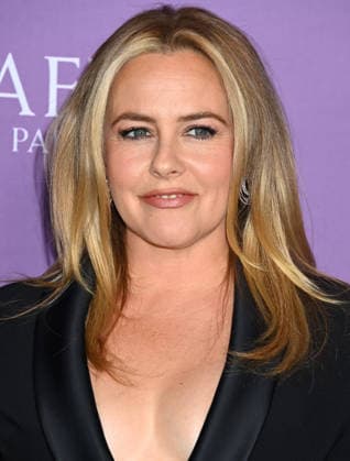 2026 BAFTA Tea Party Alicia Silverstone arriving to t2026 BAFTA Tea Party held at the Four Seasons Hotel Los Angeles at Beverly Hills on January 10, 2026 in Los Angeles, Ca. Los Angeles Four Seasons Hotel Los Angeles a California USA Copyright: xTammiexArroyox xAFF-USA.comx