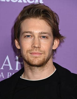 2026 BAFTA Tea Party Joe Alwyn arriving to t2026 BAFTA Tea Party held at the Four Seasons Hotel Los Angeles at Beverly Hills on January 10, 2026 in Los Angeles, Ca. Los Angeles Four Seasons Hotel Los Angeles a California USA Copyright: xTammiexArroyox xAFF-USA.comx