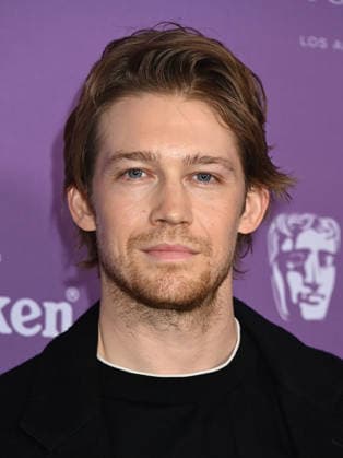 2026 BAFTA Tea Party Joe Alwyn arriving to t2026 BAFTA Tea Party held at the Four Seasons Hotel Los Angeles at Beverly Hills on January 10, 2026 in Los Angeles, Ca. Los Angeles Four Seasons Hotel Los Angeles a California USA Copyright: xTammiexArroyox xAFF-USA.comx