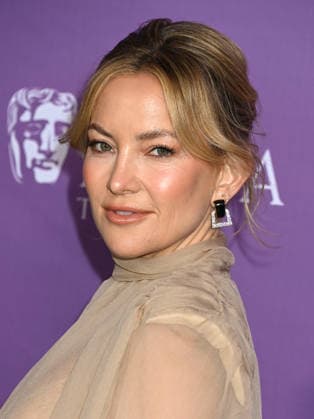 2026 BAFTA Tea Party Kate Hudson arriving to t2026 BAFTA Tea Party held at the Four Seasons Hotel Los Angeles at Beverly Hills on January 10, 2026 in Los Angeles, Ca. Los Angeles Four Seasons Hotel Los Angeles a California USA Copyright: xTammiexArroyox xAFF-USA.comx