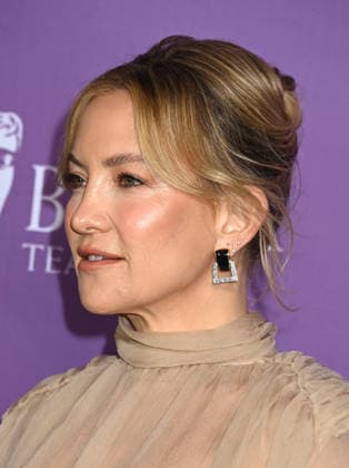 2026 BAFTA Tea Party Kate Hudson arriving to t2026 BAFTA Tea Party held at the Four Seasons Hotel Los Angeles at Beverly Hills on January 10, 2026 in Los Angeles, Ca. Los Angeles Four Seasons Hotel Los Angeles a California USA Copyright: xTammiexArroyox xAFF-USA.comx
