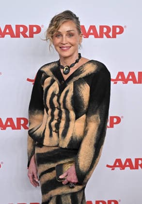 2026 Annual Movies for Grownups Awards with AARP Sharon Stone arriving to the 2026 Annual Movies for Grownups Awards with AARP held at the Beverly Wilshire, A Four Seasons Hotel on January 10, 2026 in Beverly Hills Ca. Beverly Hills Beverly Wilshire, A Four Seasons Hotel California USA Copyright: xStarbuck xAFF-USA.COMx