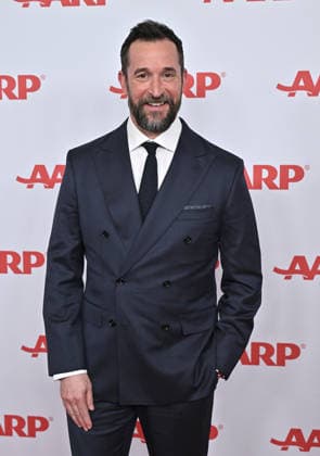 2026 Annual Movies for Grownups Awards with AARP Noah Wyle arriving to the 2026 Annual Movies for Grownups Awards with AARP held at the Beverly Wilshire, A Four Seasons Hotel on January 10, 2026 in Beverly Hills Ca. Beverly Hills Beverly Wilshire, A Four Seasons Hotel California USA Copyright: xStarbuck xAFF-USA.COMx