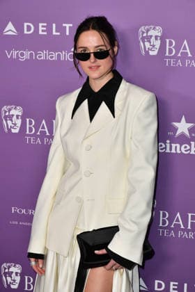 2026 BAFTA Tea Party - Arrivals Renate Reinsve attends the 2026 BAFTA Tea Party at Four Seasons Hotel Los Angeles at Beverly Hills on January 10, 2026 in Los Angeles, California. Beverly Hills Four Seasons Beverly Hills California USA Copyright: ximageSPACEx
