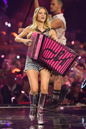 abb Melissa Naschenweng singer musician with accordion on stage at the ARD TV LIve program at the Schlagerchampions 2026 Das Grosse Fest der Besten on stage at the Velodrom on 10 01 2026 in Berlin Berlin Germany