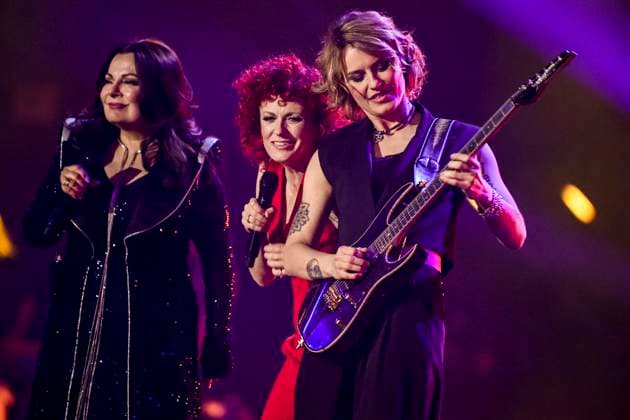 abb Marianne Rosenberg Lucy Diakovska and friend guitarist Yasi Hofer singer on stage at the ARD TV LIve show at the Schlagerchampions 2026 Das Grosse Fest der Besten on stage at the Velodrom on 10 01 2026 in Berlin Berlin Germany