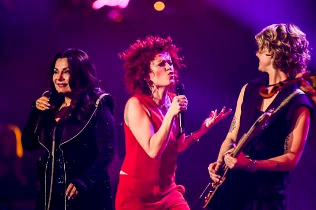 abb Marianne Rosenberg Lucy Diakovska and friend guitarist Yasi Hofer singer on stage at the ARD TV LIve show at the Schlagerchampions 2026 Das Grosse Fest der Besten on stage at the Velodrom on 10 01 2026 in Berlin Berlin Germany