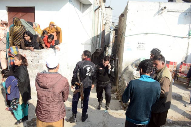 Gas cylinder explosion at Islamabad wedding kills eight, including bride and groom ISLAMABAD, PAKISTAN, JANUARY 11: Security forces are seen at the site of a powerful gas cylinder explosion at a wedding function in a neighborhood of Islamabad on January 11, 2026. The blast killed eight people, including the bride and groom and their grandparents, injured 12 others, and caused the collapse of adjoining houses. Muhammad Reza Anadolu Islamabad Pakistan. Editorial use only. Please get in touch for any other usage.  Copyright: x2026xAnadoluxMuhammadxRezax