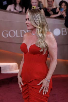 January 11, 2026, Beverly Hills, California, USA: Alicia Silverstone on the red carpet at the 83rd Annual Golden Globe Awards on Sunday, January 11, 2026, at the Beverly Hilton in Beverly Hills, California. BURT HARRIS BNS PI Beverly Hills USA - ZUMAp124 20260111_zaa_p124_085 Copyright: xBurtxHarrisx