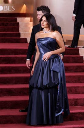 January 11, 2026, Beverly Hills, California, USA: Priyanka Chopra and Nick Jonas on the red carpet at the 83rd Annual Golden Globe Awards on Sunday, January 11, 2026, at the Beverly Hilton in Beverly Hills, California. BURT HARRIS BNS PI Beverly Hills USA - ZUMAp124 20260111_zaa_p124_104 Copyright: xBurtxHarrisx