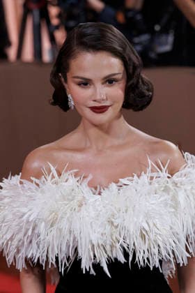 January 11, 2026, Beverly Hills, California, USA: Selena Gomez on the red carpet at the 83rd Annual Golden Globe Awards on Sunday, January 11, 2026, at the Beverly Hilton in Beverly Hills, California. BURT HARRIS BNS PI Beverly Hills USA - ZUMAp124 20260111_zaa_p124_106 Copyright: xBurtxHarrisx