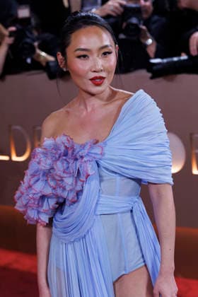 January 11, 2026, Beverly Hills, California, USA: Li Jun Li on the red carpet at the 83rd Annual Golden Globe Awards on Sunday, January 11, 2026, at the Beverly Hilton in Beverly Hills, California. BURT HARRIS BNS PI Beverly Hills USA - ZUMAp124 20260111_zaa_p124_154 Copyright: xBurtxHarrisx