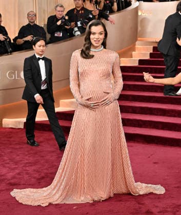 83rd Annual Golden Globes - Arrivals Hailee Steinfeld arriving at the 83rd Annual Golden Globes held at the Beverly Hilton Hotel on January 11, 2026 in Beverly Hills, CA. Beverly Hills Beverly Hilton Hotel California USA Copyright: xOConnor-Arroyox xAFF-USA.comx