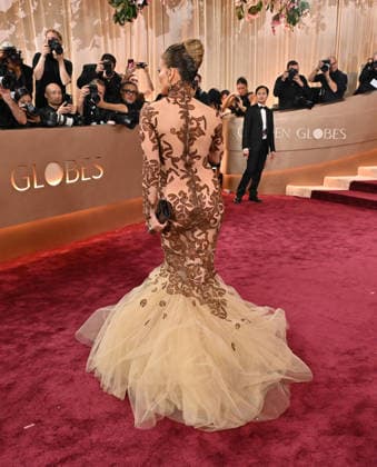 83rd Annual Golden Globes - Arrivals Jennifer Lopez arriving at the 83rd Annual Golden Globes held at the Beverly Hilton Hotel on January 11, 2026 in Beverly Hills, CA. Beverly Hills Beverly Hilton Hotel California USA Copyright: xOConnor-Arroyox xAFF-USA.comx