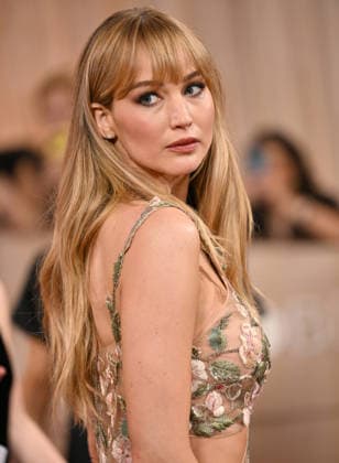 Jennifer Lawrence attends the 83rd annual Golden Globe Awards at the Beverly Hilton Hotel in Beverly Hills, California on Sunday, January 11, 2026.  LAP20260111471 CHRISxCHEW